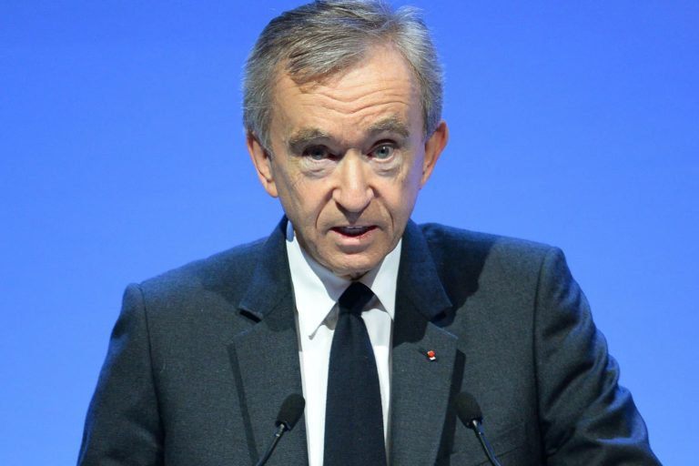 LVMH CEO Arnault says ‘now we have to be cautious of bubbles’ with the metaverse