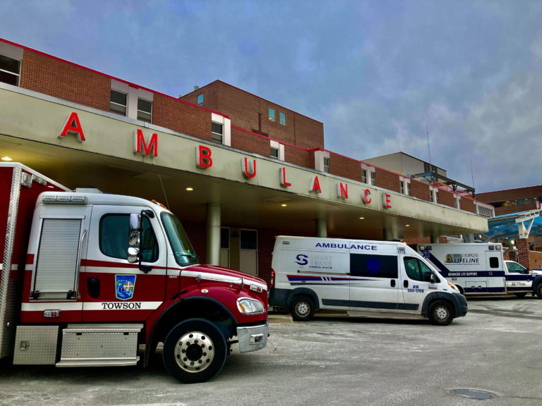 GOP and Democratic governors reinstate Covid emergency orders to battle omicron surge