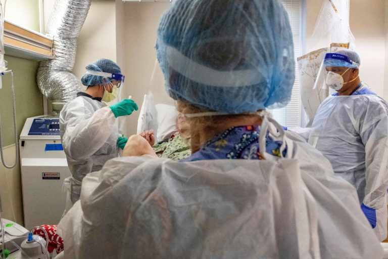 Omicron disrupts important companies as staff name out