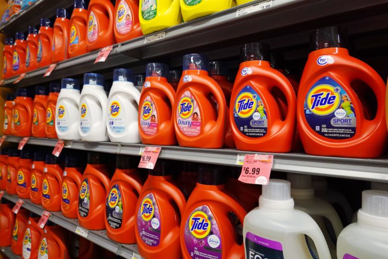 Procter & Gamble plans extra worth hikes for Tide and different merchandise
