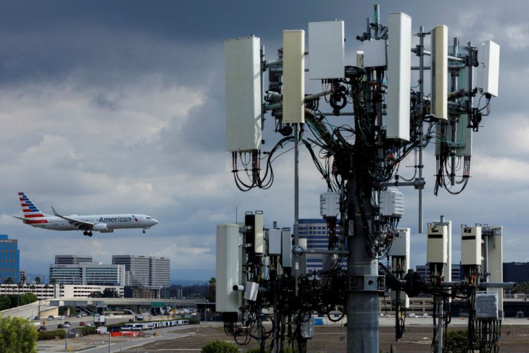 FAA warns 5G-related touchdown restrictions may divert flights as snow hits airports