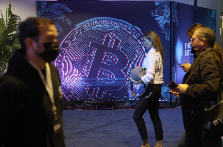 Here is how a lot you’d have in case you invested $1,000 in bitcoin this yr