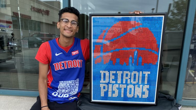 Faculty Cuber makes $8,000 mosaics of sports activities stars from cubes