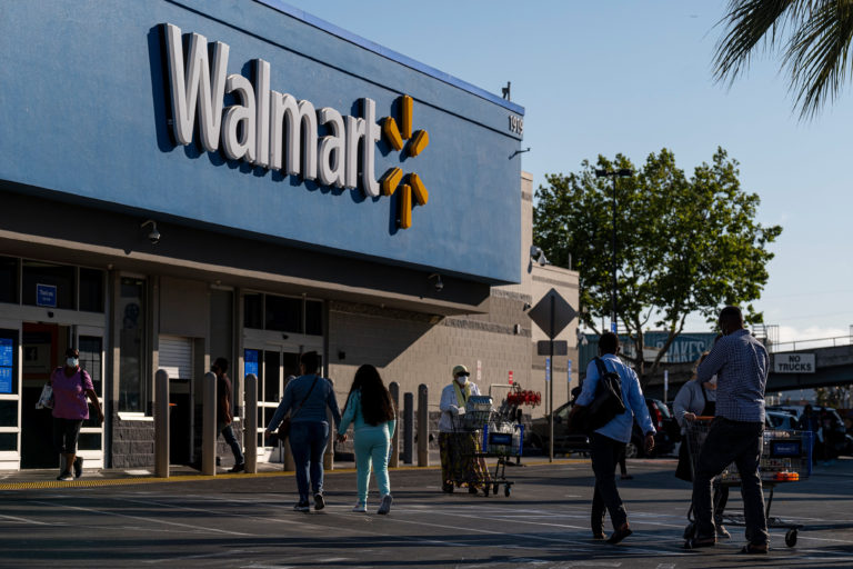 Investing Membership: Walmart's full-year steering indicators near-term bumps however a stronger again half