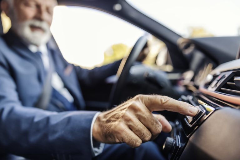 The top of 3G networks is an issue for thousands and thousands of automobile house owners