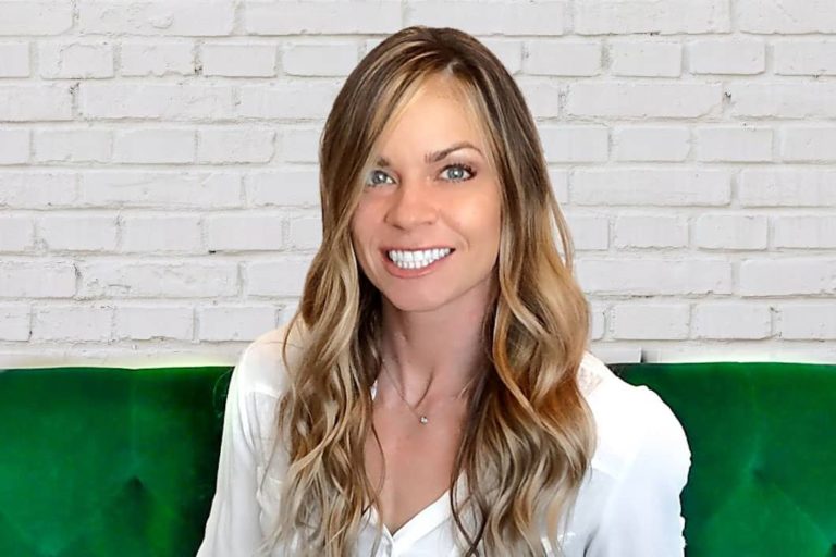 Three entrepreneurs stop to begin their very own companies