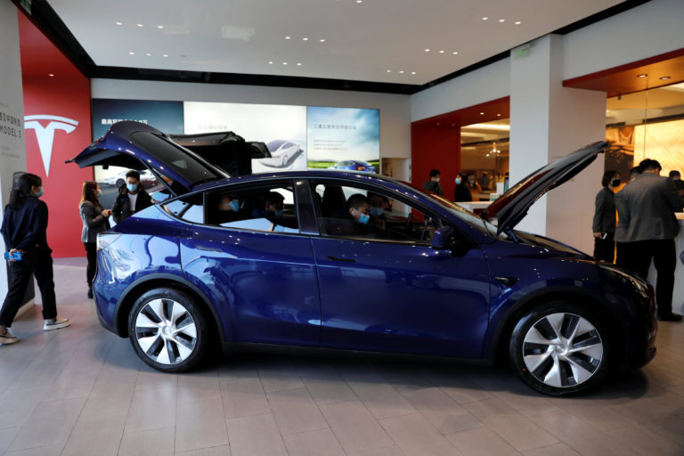 EVs dominated Tremendous Bowl adverts, however solely 9% of passenger automobile gross sales