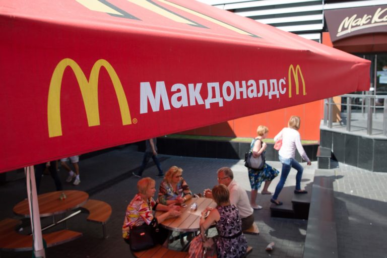McDonald’s declines to touch upon conflict, has publicity in Russia