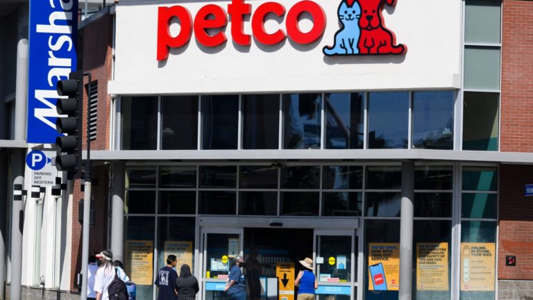 Put money into Petco as an alternative of Chewy, says Jim Cramer