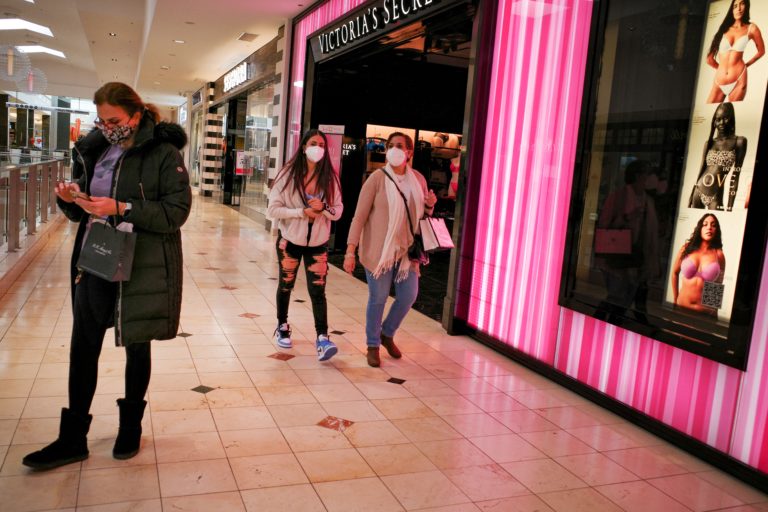 Victoria’s Secret (VSCO) studies This fall 2021 earnings beat; points weak outlook