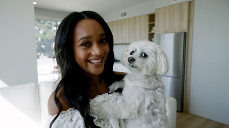 27-year-old earns $650,000 a 12 months in LA, is on her solution to $1 million