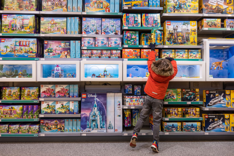 Lego income jumped 27% in 2021, as youngsters and adults proceed to construct