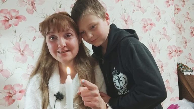 Persons are fleeing Ukraine — this information is internet hosting excursions alongside the way in which