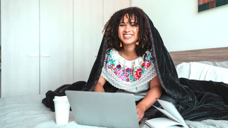 This 26-year-old turned her aspect hustle right into a $170,000-per-year enterprise: ‘Here is my greatest recommendation’