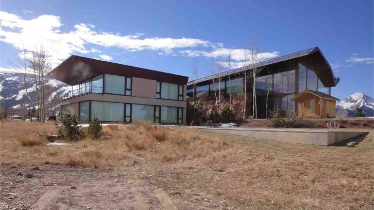 Oligarch Roman Abramovich’s $50 million Colorado mansion may grow to be a sanctions goal