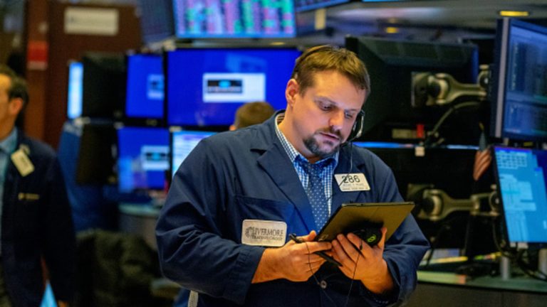 Bond market is flashing a warning signal {that a} recession could also be coming