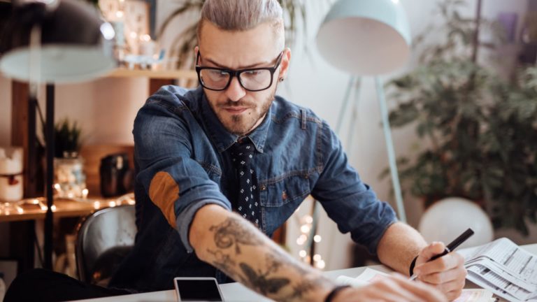 Practically half of People plan to save lots of their tax refunds this 12 months