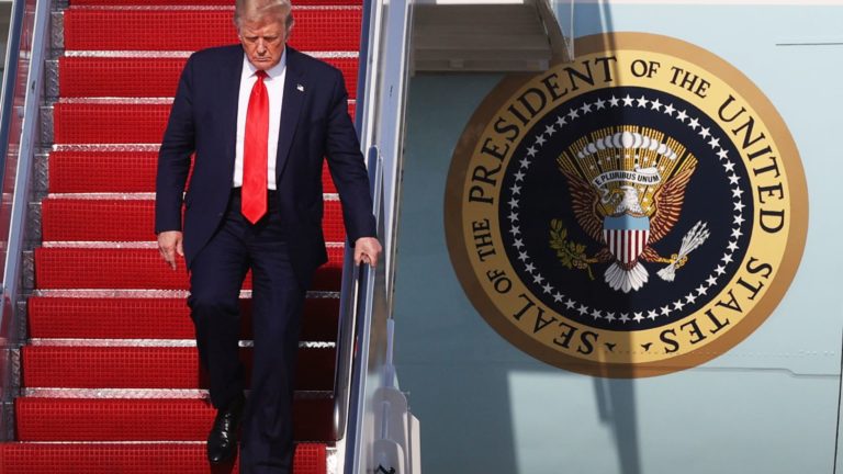 Boeing misplaced billion {dollars} on Trump Air Pressure One aircraft deal