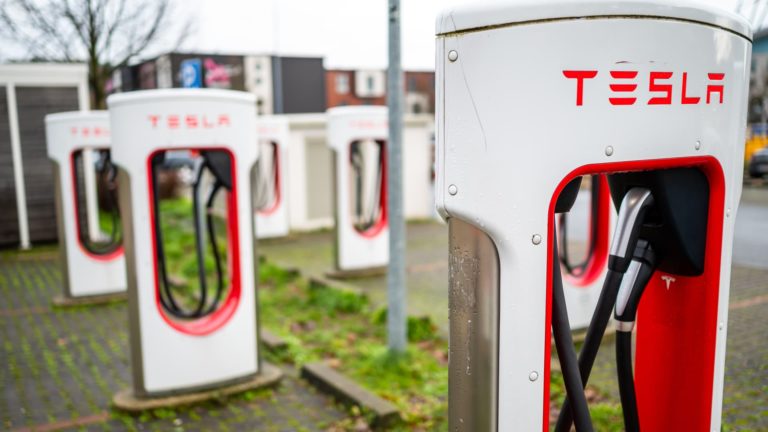 Watch bonds & Ukraine as earnings season picks up