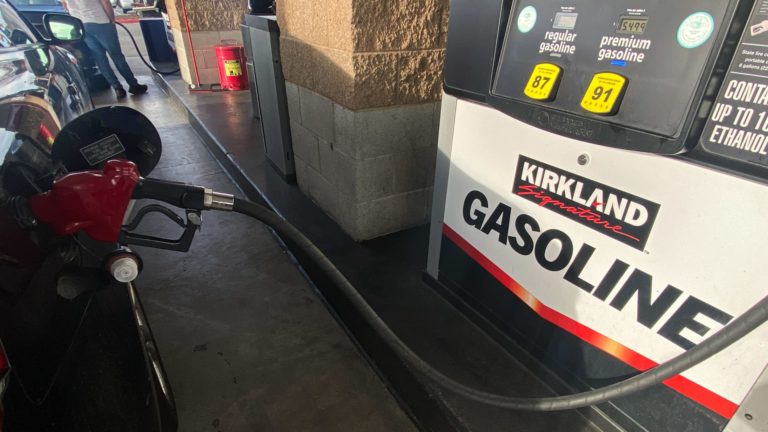 Retailers, eating places supply offers for consumers