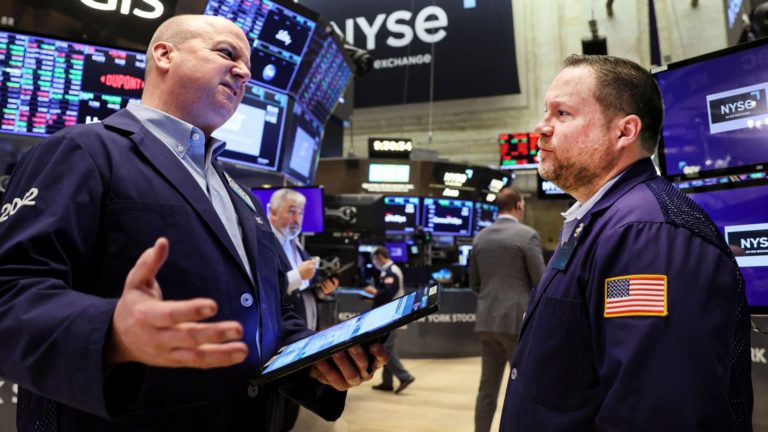 Millionaires do not see huge inventory losses as a buy-the-dip second