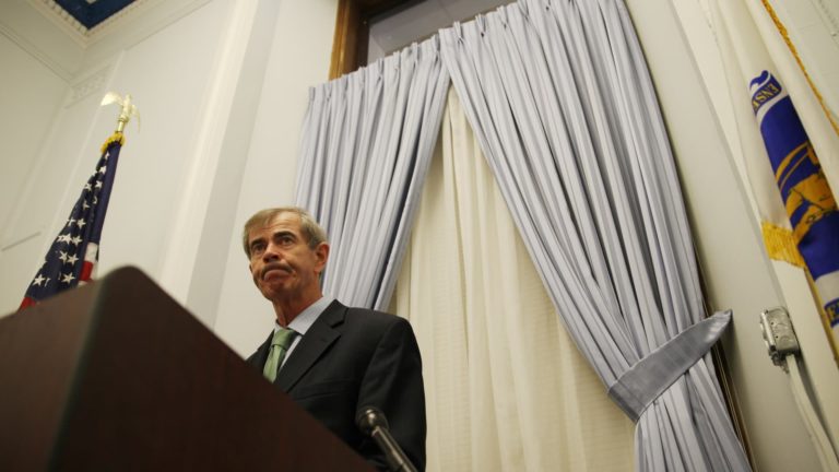 Struggle to guard shoppers from unhealthy funding recommendation advances slowly