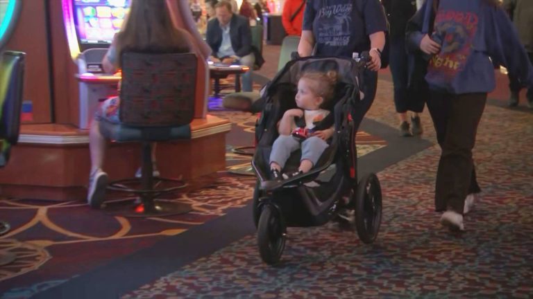 Extra mother and father bringing youngsters to Sin Metropolis