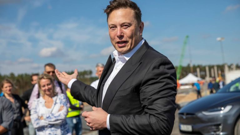 Elon Musk deletes tweets vital of Twitter after weekend barrage