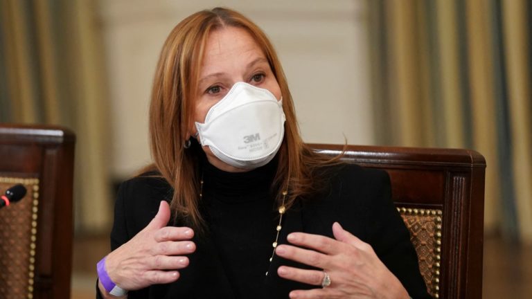 GM will begin tying government compensation to electrical car targets