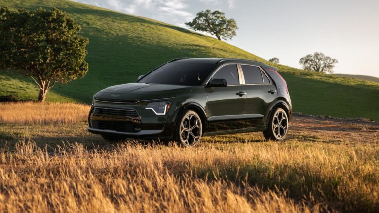 Kia unveils redesigned Niro EV and up to date Telluride SUV