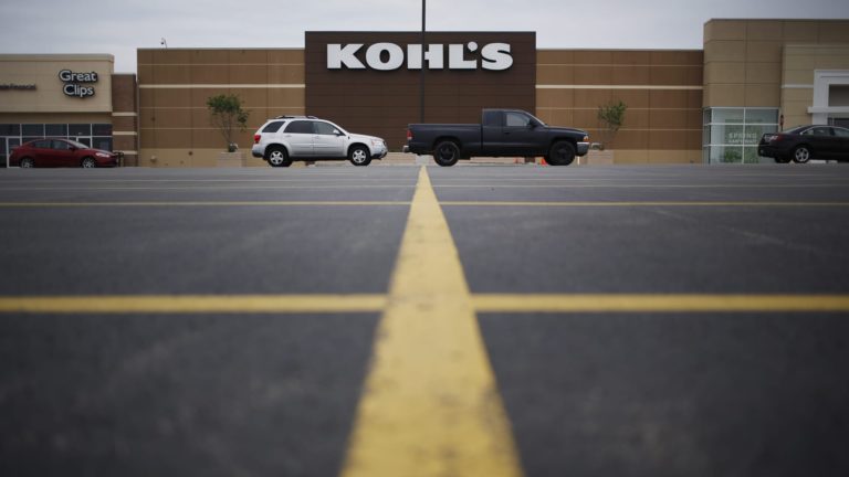 Kohl’s says two high executives are leaving, as firm seeks purchaser
