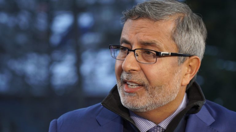 Enterprise and desktop PCs nonetheless ‘a wholesome market’ as private PCs see slowdown, says Micron CEO