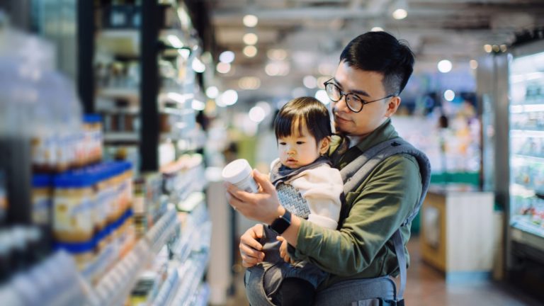 Two-thirds of Individuals dwell paycheck to paycheck as inflation climbs