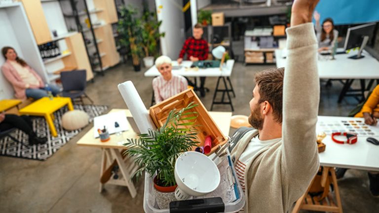 Sizzling job market and Nice Resignation persist regardless of recession risk