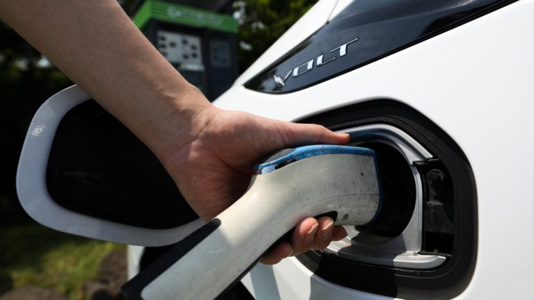 GM electrical car chat device goals to fill the ‘EV data hole’