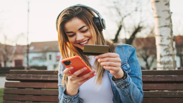 Consumers spend over $300 a month on impulse purchases, regardless of recession fears