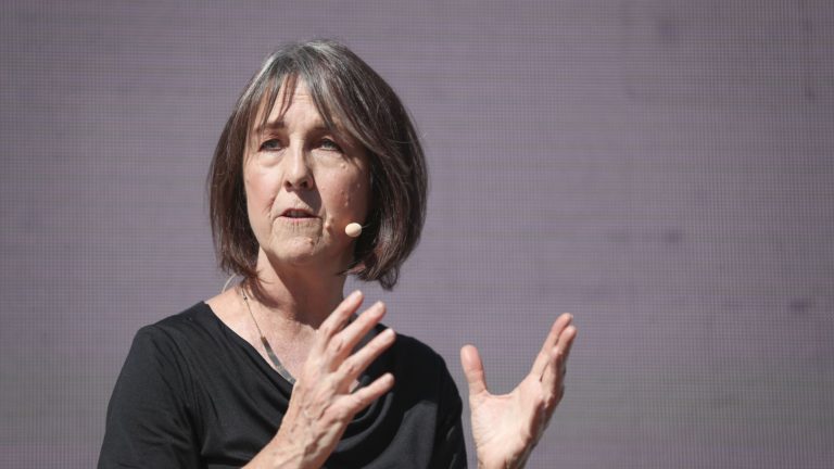 California lawmakers name on Congress to cross Social Safety invoice