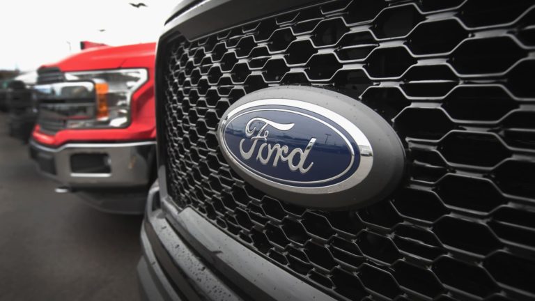 Ford’s supply-chain issues embrace blue oval badges for F-Collection pickups