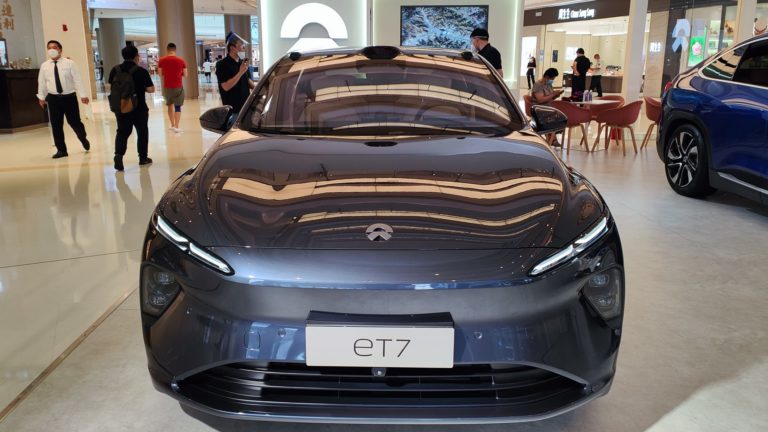 Nio August EV deliveries develop whereas Xpeng, Li Auto fall; shares drop