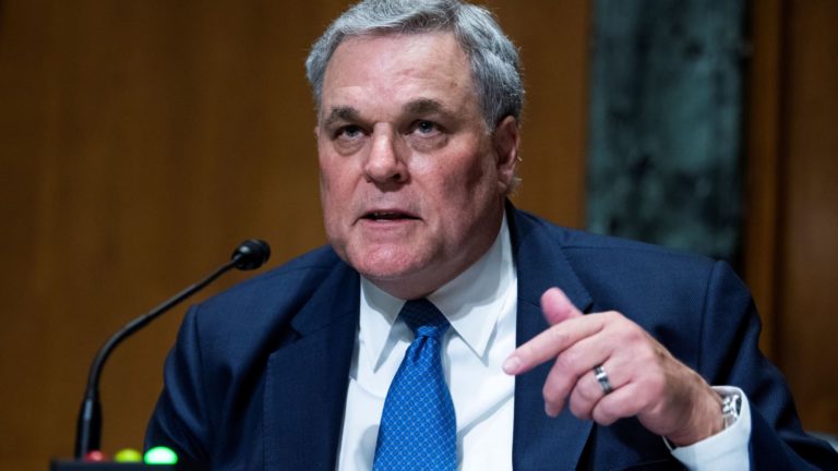 IRS reaches hiring milestone of 4,000 new customer support workers