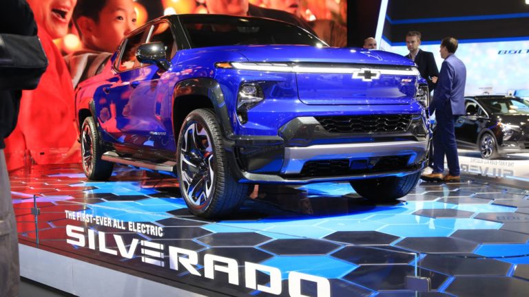 How GM plans to persuade automotive patrons to make the EV change