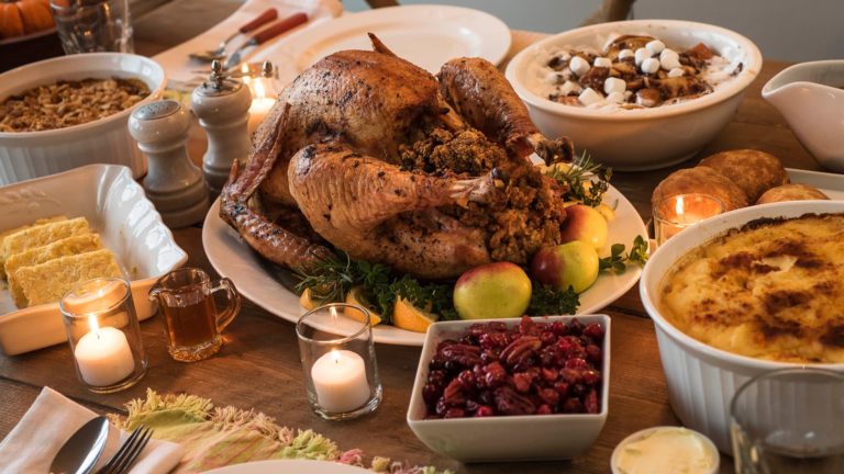 It might be cheaper to eat out on Thanksgiving as grocery costs soar