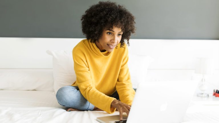 Find out how to qualify for a deduction for IRA contributions