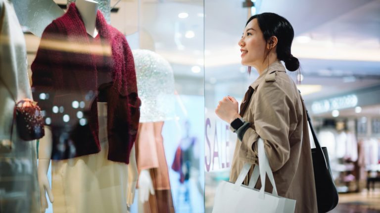 As retail bank card rates of interest soar, know this earlier than you apply