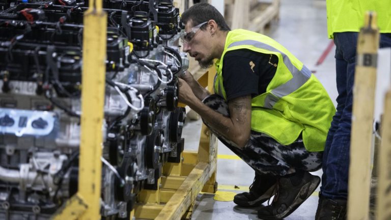 Jeep-maker Stellantis expects uncooked materials inflation to ease subsequent yr