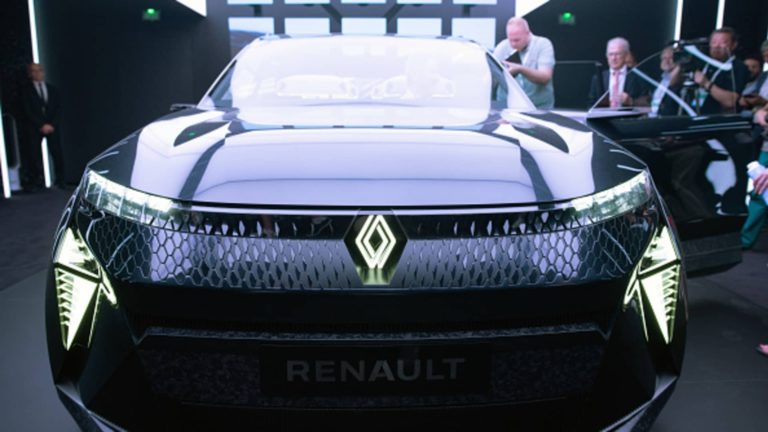 Renault and Google crew as much as develop a ‘software program outlined’ automobile