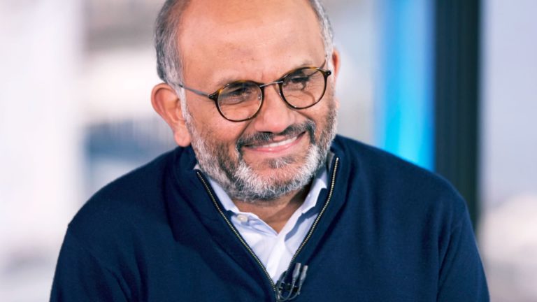 Adobe (ADBE) earnings This fall 2022