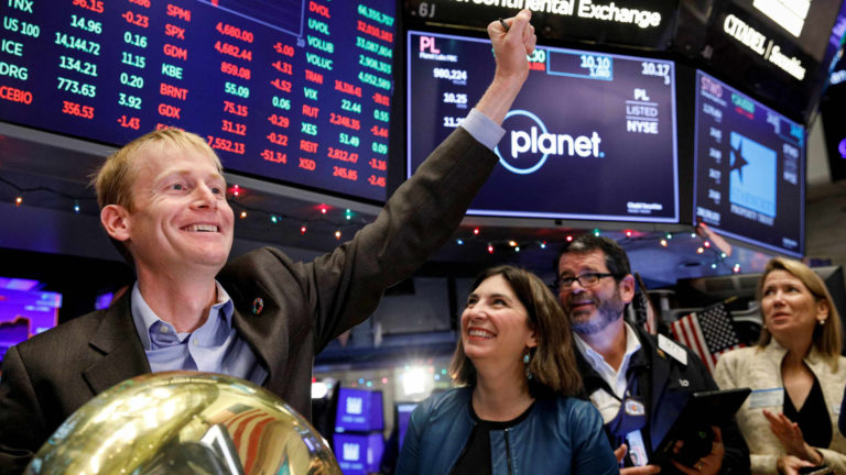 Document quarter as income climbs