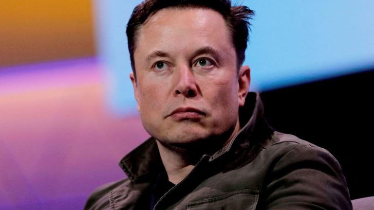Elon Musk tells Tesla workers to disregard inventory market craziness