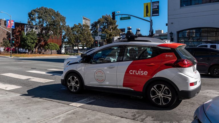 U.S. security regulators probe GM’s Cruise self-driving automobiles